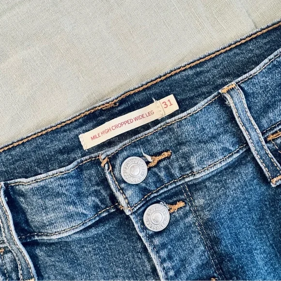 Levi’s Mile High Cropped Wide Leg Jeans Size 31 - Picture 6 of 9